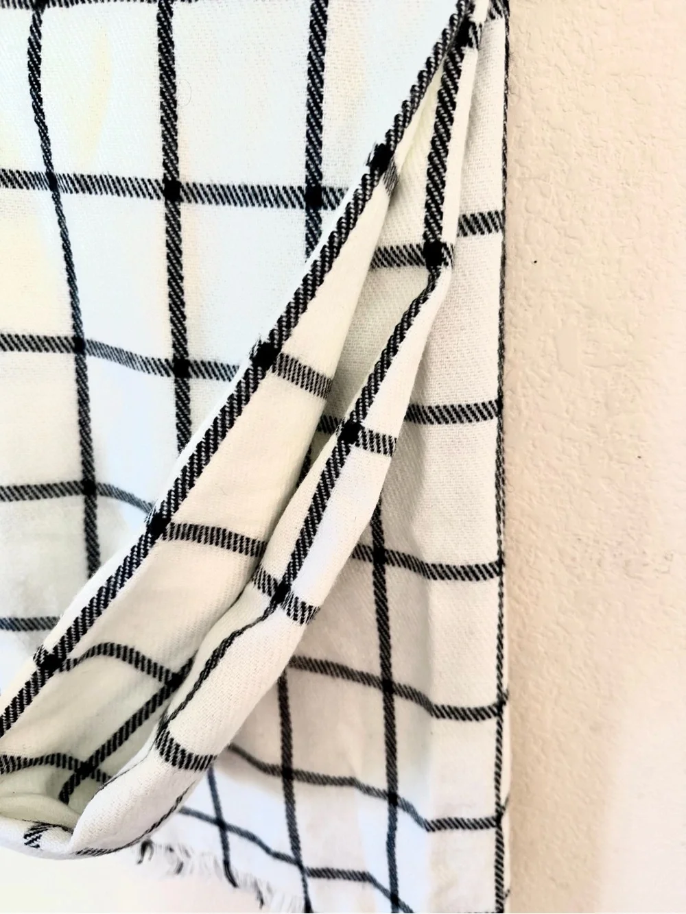Classic Black & White Windowpane scarf